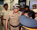 Mumbai inspector who was shot by his colleague dies
